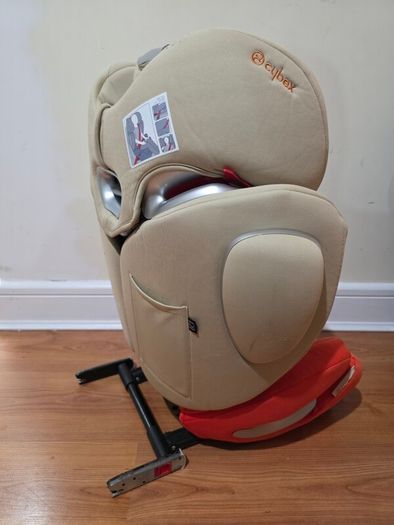 Cybex Solution Q3-Fix  car seat