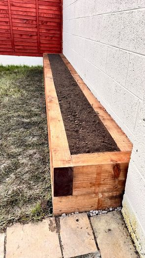 Sleepers Raised Garden Bed Wall Planter