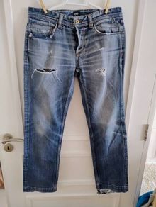 Vintage Dolce and Gabbana distressed denim cotton jeans 34 inch waist and 30 inch leg see last two photos for exact measurements also see photos for one metal fastener missing FREE STANDARD POSTAGE INCLUDED