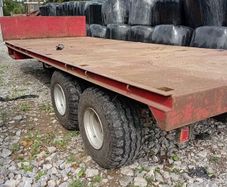 Bale trailer