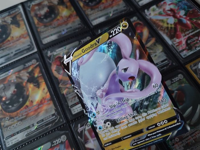 Hisuian Goodra V ! Ultra Rare ! from Lost Origin Set ! 2022 ! Pokemon Card !