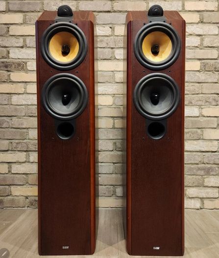 Legendary Bowers and Wilkins CDM 7 Special Edition Series Floorstanding Speakers