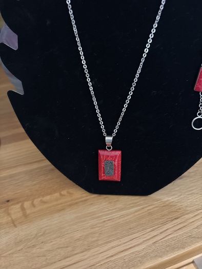925 Silver Hallmarked Red Coral Pendant, Earrings and Bracelet Set