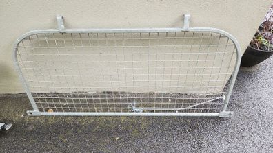 ifor williams, landrover cage door