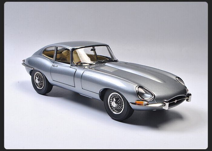 Jaguar E-Type Coupe 1961 Kyosho New In Box 1/18