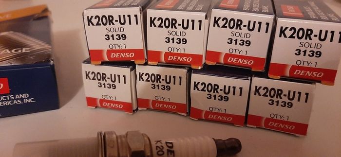 SparK Plugs : Denso K20-U11 3139