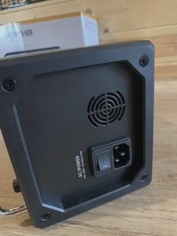 Behringer x air xr18