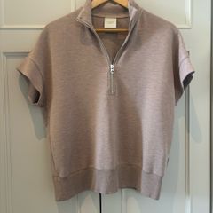 Varley short sleeve quarter zip top size XS