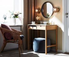 Wall lamps