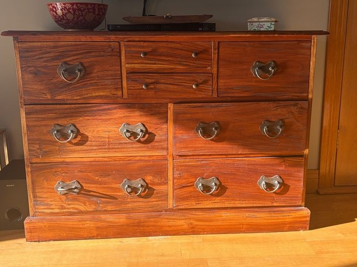 Chest of Drawers