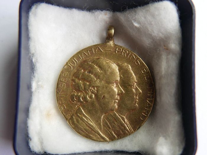 Netherlands 1937 Princess Juliana & Prince Bernhard Wedding Medal
