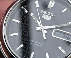 Watch Seiko 5 Automatic.