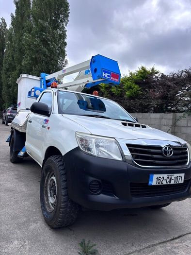 Toyota cherry picker