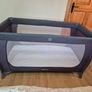 travel cot Image 3