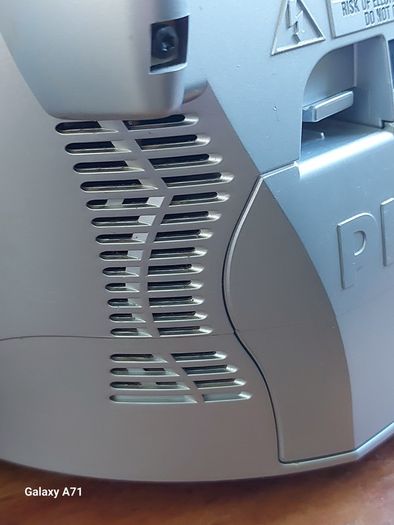 PHILIPS CD Radio Cassette Recorder, Model AZ1120,  in excellent cosmetic condition