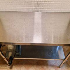 Stainless steel table - 600x1200mm used