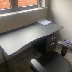Free desk