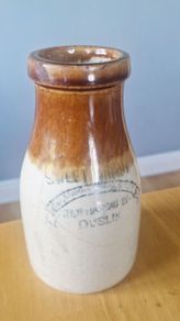 Irish Stoneware Cream Pot, Nassau St, Dublin