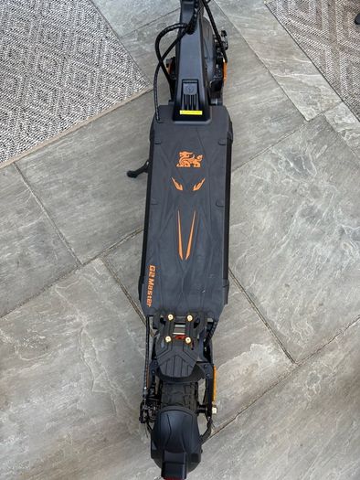 electric scooter