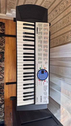 Yamaha PSR-125 keyboard
