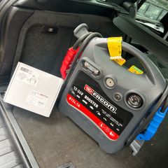 Facom 12/24V Jump Pack & Charger