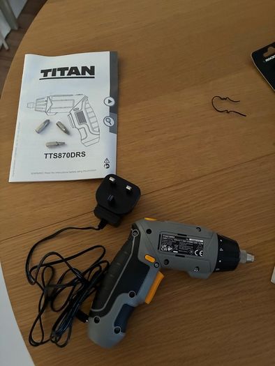 electric screwdriver