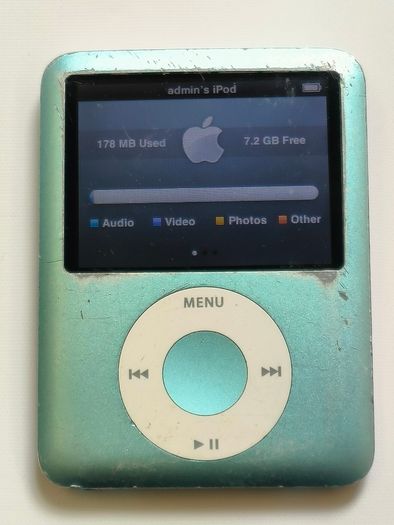Apple iPod Nano 3rd Gen A1236 8GB/ Used