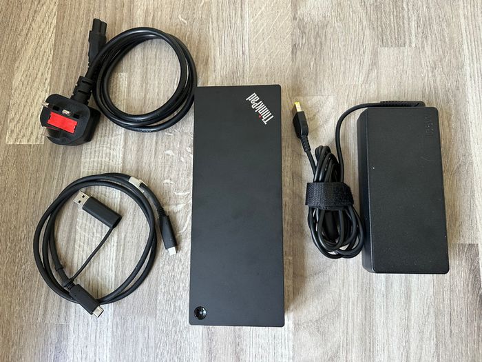 Lenovo ThinkPad Hybrid USB-C With USB-A Dock - Docking Station