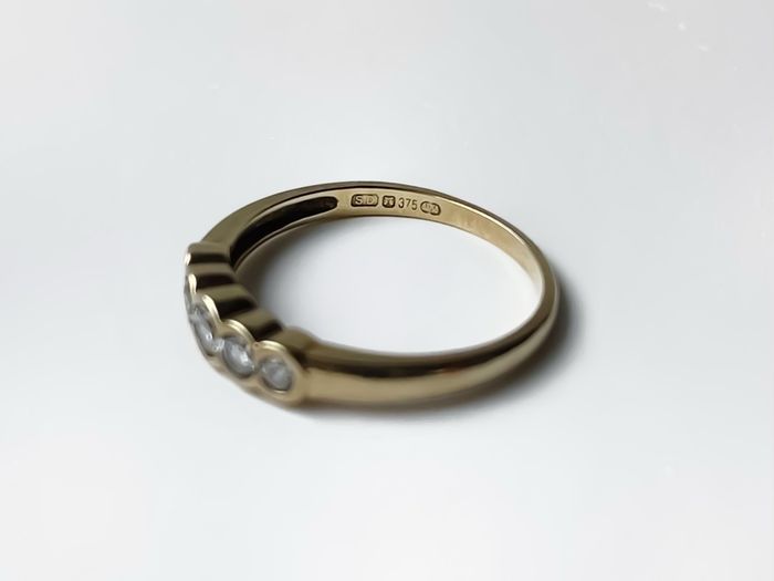 9ct Yellow Gold Five-Stone CZ Ring