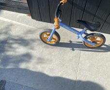Small balance bike