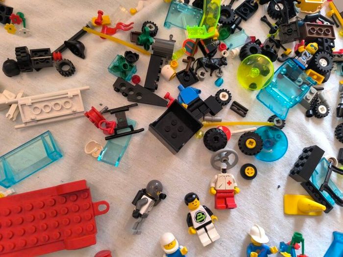 Vintage 80s Lego Bundle