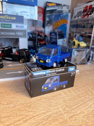 Tomica premium Subaru sambar