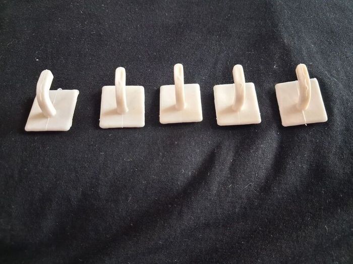 x5 Bundle - Brand New Self Adhesive Multi-Purpose Wall Mounted Hooks - RRP - 3.19