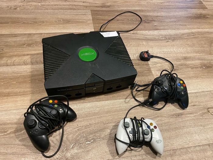 Original Xbox console