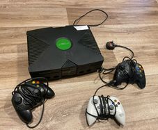 Original Xbox console
