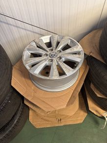 16" Volkswagen Golf alloys