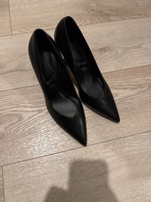 High heels brand new size 5