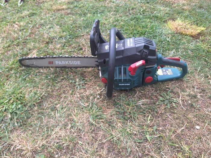Chainsaw