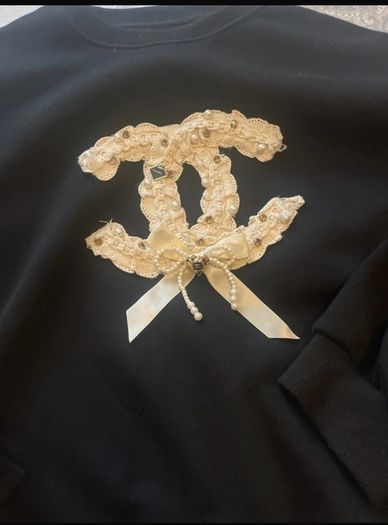 Black Crewneck Sweatshirt with Couture-Inspired Pearl Embellishment