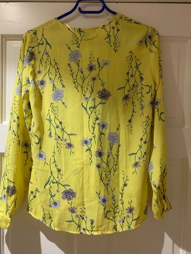 floral blouse