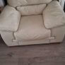 Cream leather 3piece suite Image 3