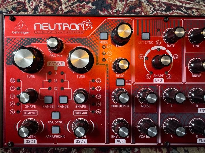 Behringer Neutron