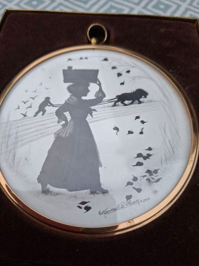 Vintage silhouettes Peter Bates