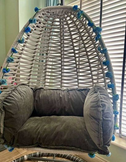 Hanging Egg Chair with Stand