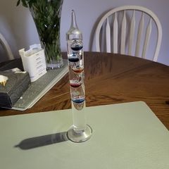 Galileo thermometer