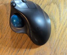 Logitech Wireless Trackball M570