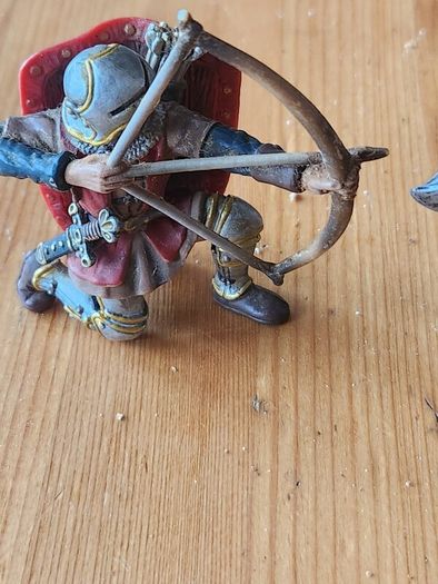 Scheich Knight Archer Kneeling Plus Berliner Zinn Figure. Both In Good Condition.  See Photos For Same.