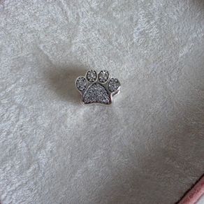 Pandora sparkling paw print charm perfect condition