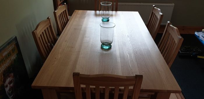 Solid Oak Dining Room Table & Chairs