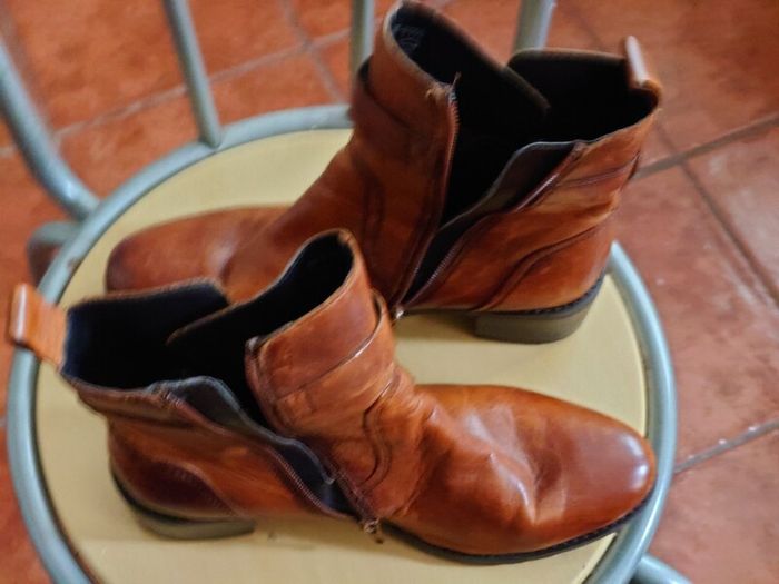 Ladies Leather Boots